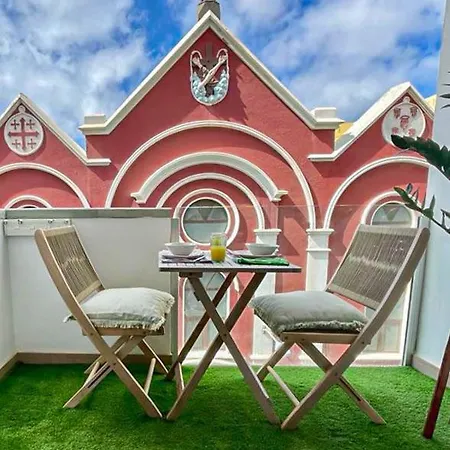 Hola Apartment
